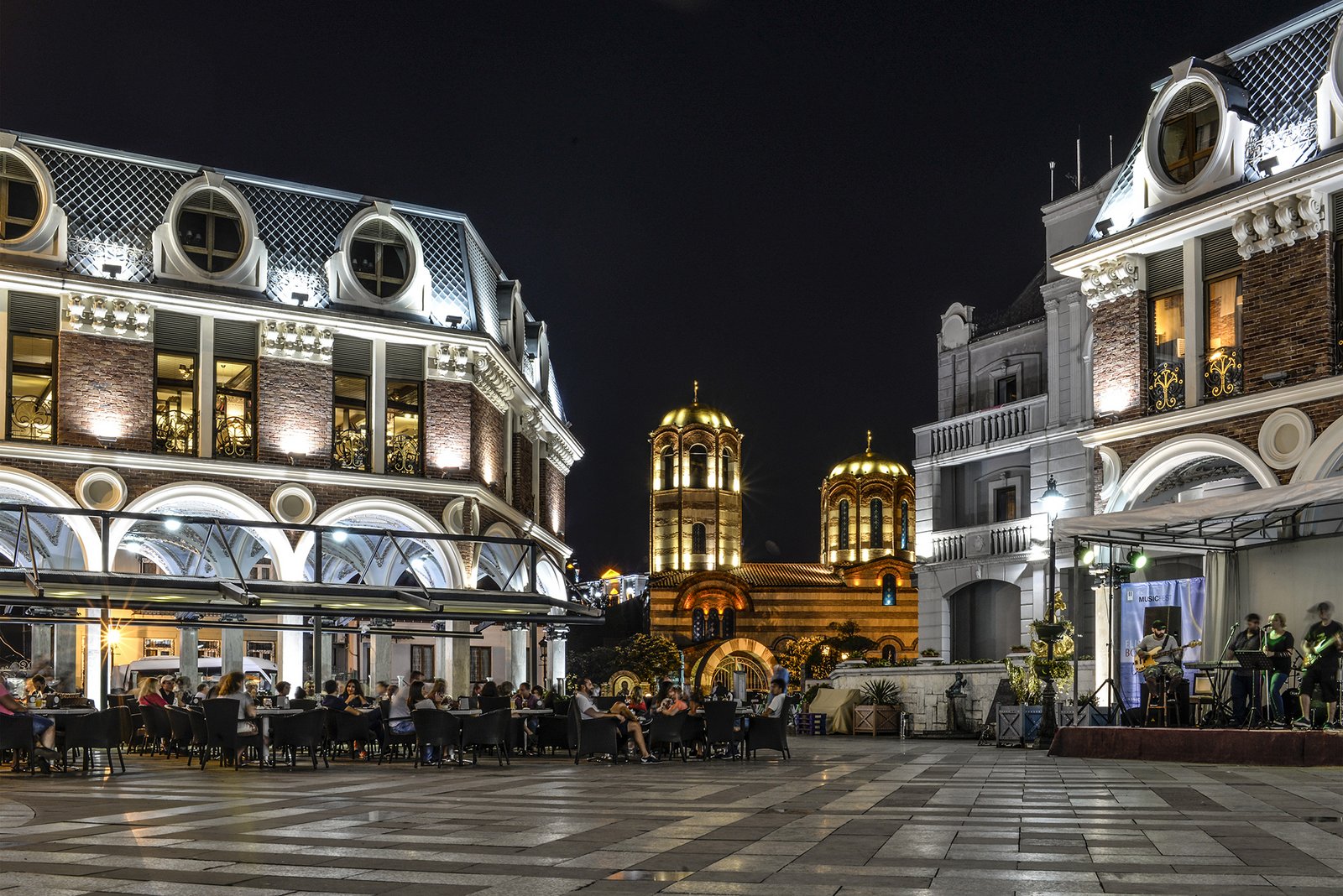 Georgienreise Frühstück im Kaukasus Kaukasus-Reisen Urlaub in Georgien Reise Kleingruppe Tiflis Tbilissi David Garedschi David Gareji Kachetien Lagodechi Telawi Signaghi Stepantsminda Georgische Heerstraße Kasbek Kasbegi Ananuri Mzcheta Uplisziche Gori Kutaissi Gelati Swanetien Mestia Ushguli Batumi Schwarzes Meer deutschsprachige Reiseleitung kleine feine Hotels und Gasthäuser Wanderungen Kultur georgische Geschichte georgische Kulinarik