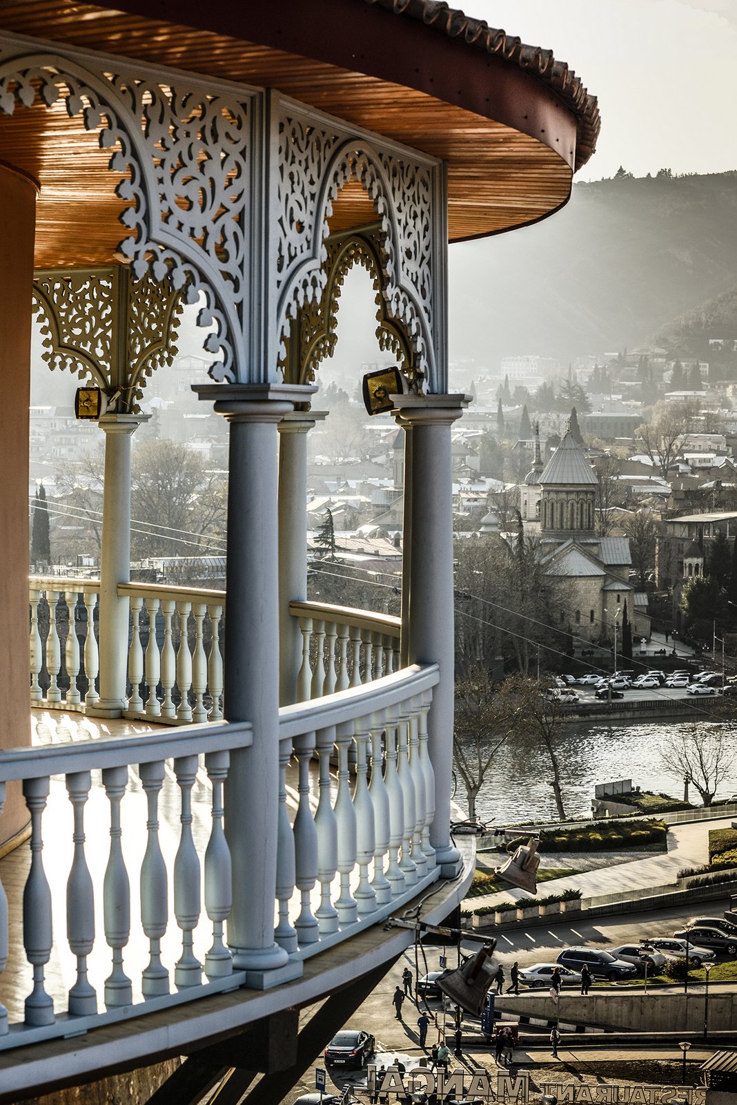 Georgienreise Frühstück im Kaukasus Kaukasus-Reisen Urlaub in Georgien Reise Kleingruppe Tiflis Tbilissi David Garedschi David Gareji Kachetien Lagodechi Telawi Signaghi Stepantsminda Georgische Heerstraße Kasbek Kasbegi Ananuri Mzcheta Uplisziche Gori Kutaissi Gelati Swanetien Mestia Ushguli Batumi Schwarzes Meer deutschsprachige Reiseleitung kleine feine Hotels und Gasthäuser Wanderungen Kultur georgische Geschichte georgische Kulinarik