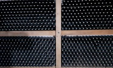 Georgienreise Frühstück im Kaukasus Kaukasus-Reisen Urlaub in Georgien Reise Kleingruppe Tiflis Tbilissi David Garedschi David Gareji Kachetien Lagodechi Telawi Signaghi Stepantsminda Georgische Heerstraße Kasbek Kasbegi Ananuri Mzcheta Uplisziche Gori Kutaissi Gelati Swanetien Mestia Ushguli Batumi Schwarzes Meer deutschsprachige Reiseleitung kleine feine Hotels und Gasthäuser Wanderungen Kultur georgische Geschichte georgische Kulinarik