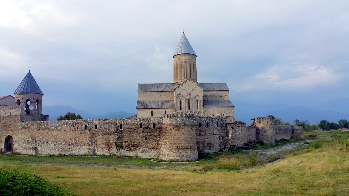 Map Übersichtskarte Route Reiseverlauf Georgienreise Frühstück im Kaukasus Kaukasus-Reisen Urlaub in Georgien Reise Kleingruppe Tiflis Tbilissi David Garedschi David Gareji Kachetien Lagodechi Telawi Signaghi Stepantsminda Georgische Heerstraße Kasbek Kasbegi Ananuri Mzcheta Uplisziche Gori Kutaissi Gelati Swanetien Mestia Ushguli Batumi Schwarzes Meer deutschsprachige Reiseleitung kleine feine Hotels und Gasthäuser Wanderungen Kultur georgische Geschichte georgische Kulinarik