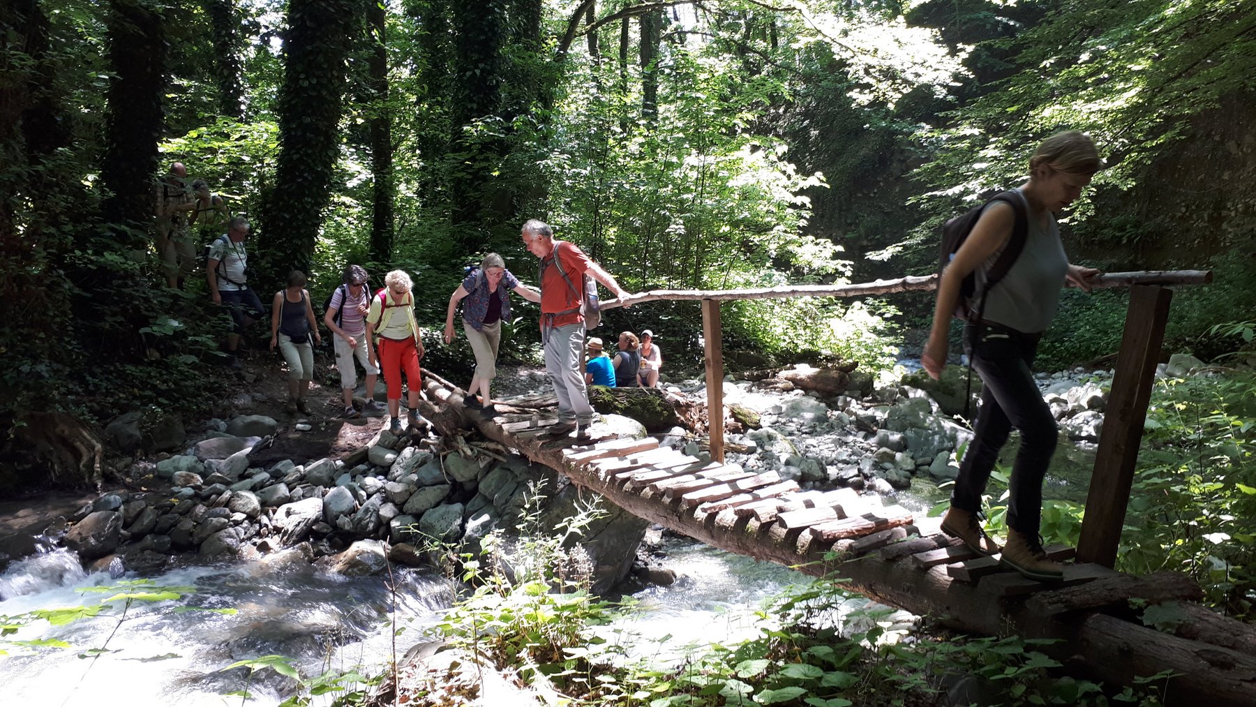 Georgienreise Frühstück im Kaukasus Kaukasus-Reisen Georgien Reise Kleingruppe Tiflis Tbilissi David Garedschi David Gareji Kachetien Lagodechi Telawi Signaghi Stepantsminda Georgische Heerstraße Kasbek Kasbegi Ananuri Mzcheta Uplisziche Gori Kutaissi Gelati Swanetien Mestia Ushguli Batumi Schwarzes Meer deutschsprachige Reiseleitung kleine feine Hotels und Gasthäuser Wanderungen Kultur georgische Geschichte georgische Kulinarik