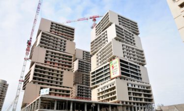 Mietwagenreise Mietwagen Reise Selbstfahrer Kaspisches Meer Kaukasus Baku individuell Rundreise Seidenstraße Steppe Öl Sowjeterbe Architektur Kulinarik atemberaubende Landschaften Kunst Kultur Begegnungen Organisation Reiseplanung Planung Kaukasus-Reisen