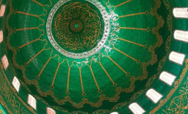 Mietwagenreise Mietwagen Reise Selbstfahrer Kaspisches Meer Kaukasus Baku individuell Rundreise Seidenstraße Steppe Öl Sowjeterbe Architektur Kulinarik atemberaubende Landschaften Kunst Kultur Begegnungen Organisation Reiseplanung Planung Kaukasus-Reisen