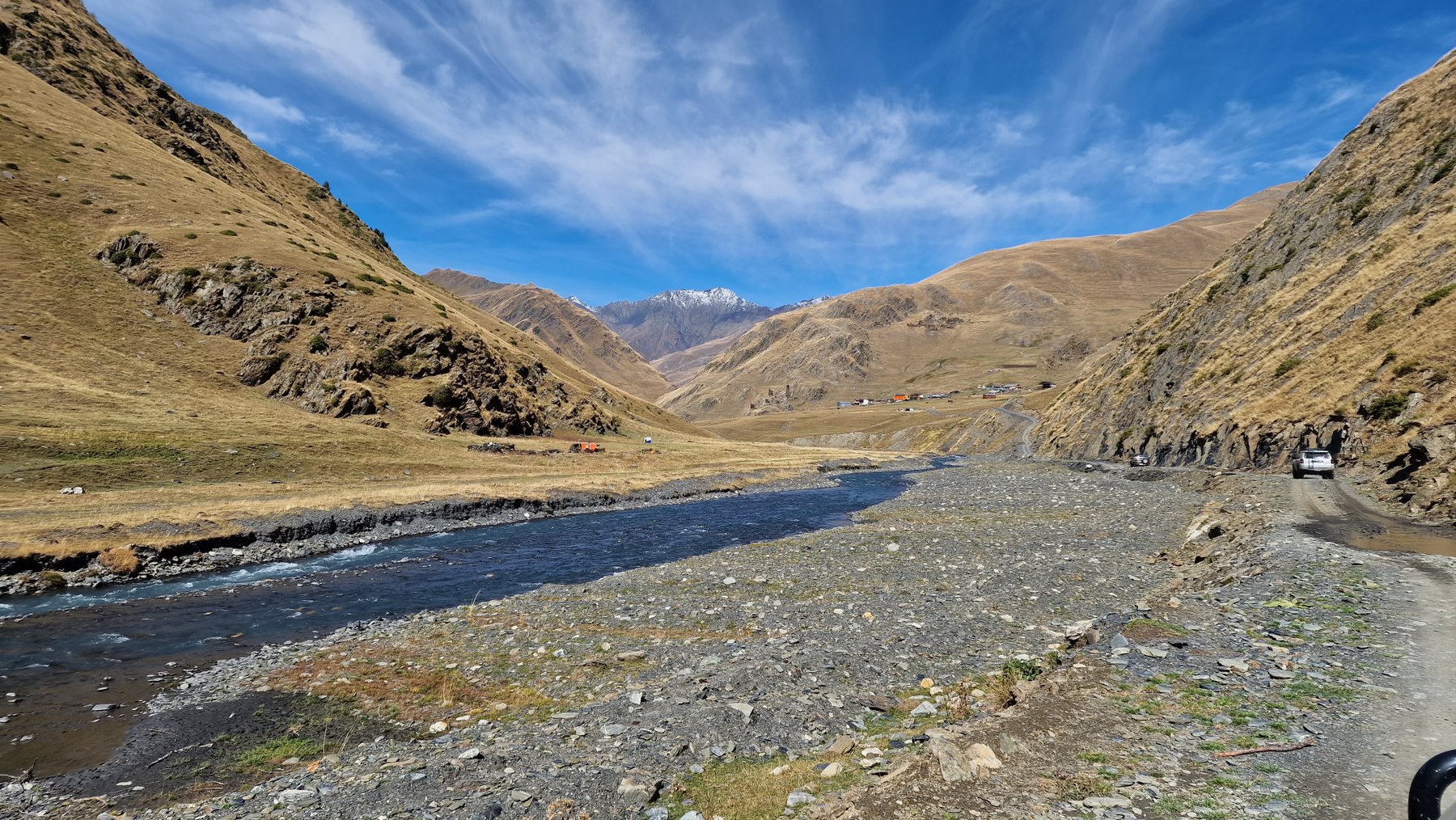 Georgien Reise 4x4 Jeeptour Offroad Tour Tuschetien Omalo Berge Kaukasus Urlaub Ferien Abenteuer Abenteuerreise Offroadtour Offroadreise individuell Kleingruppe Hochgebirge Steppe Tiflis Tbilissi Tbilisi Kaukasus-Reisen