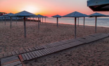 Strand am Kaspischen Meer
