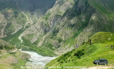 An der Darial Schlucht bei Stepantsminda Georgien
