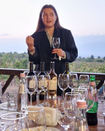 Georgien Weinreise mit Sommelière – 8 Tage Kachetien & Kasbek