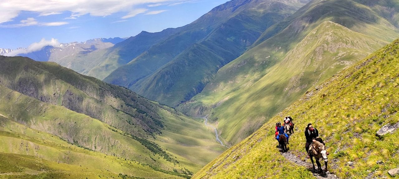 Reiterreise Tuschetien – Aufstieg zum Nakaicho-Pass 2950m Georgien Kaukasus